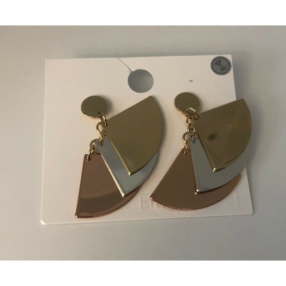 Dangling 3 Tier Triangle Earrings